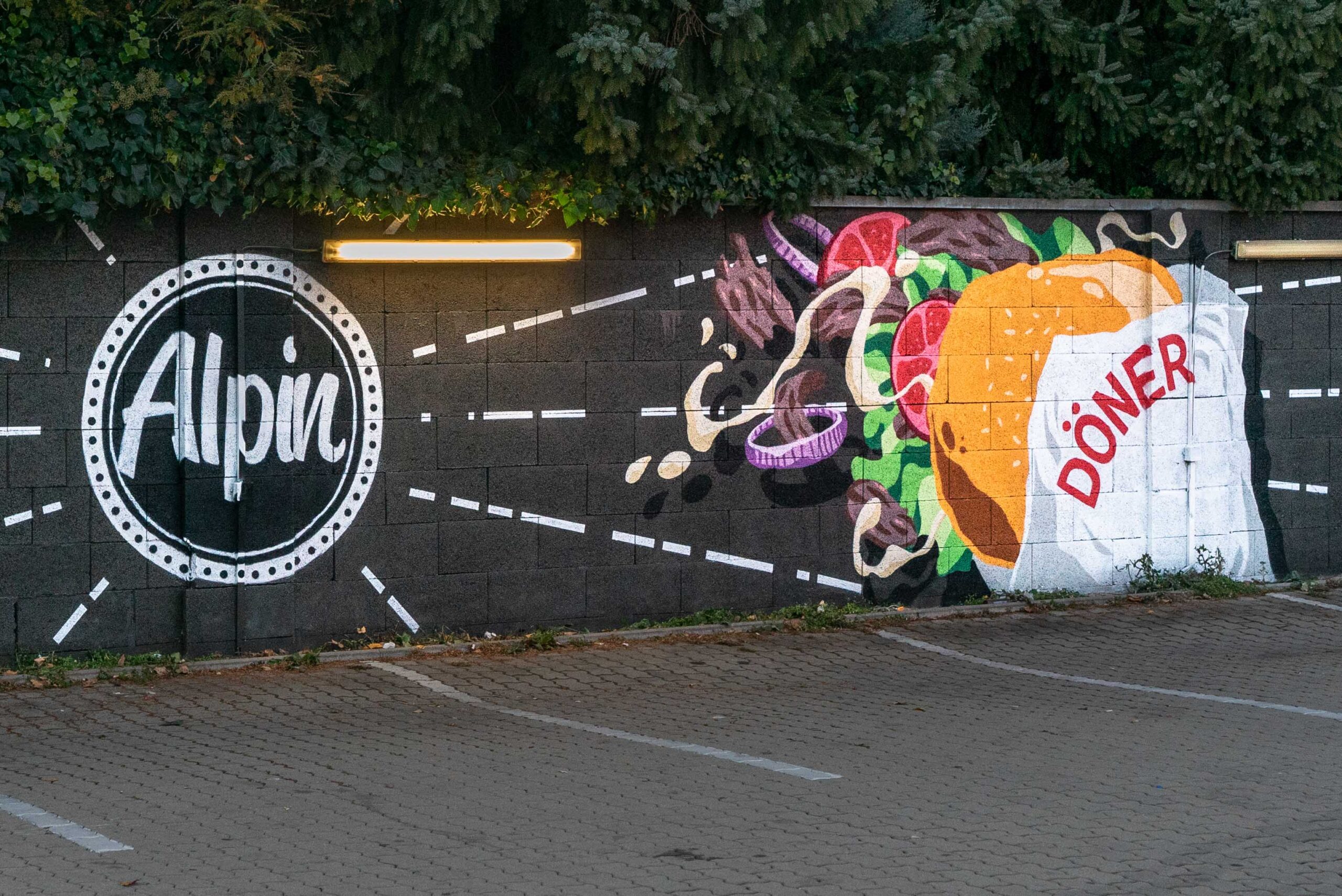 Alpin_Graffiti_Wall_Coloseup_Kebab